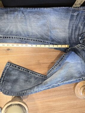 Miss Me Women's Blue  Jean Capri Size 30